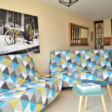 T2 Avec Terrasse Sud, Climatisé, à Proximité - - Fr-1-251-295 * Le Lavandou