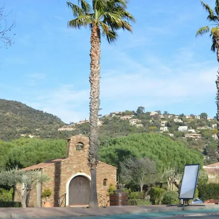 T2 Avec Terrasse Sud, Climatisé, à Proximité - - Fr-1-251-295 Appartement Le Lavandou