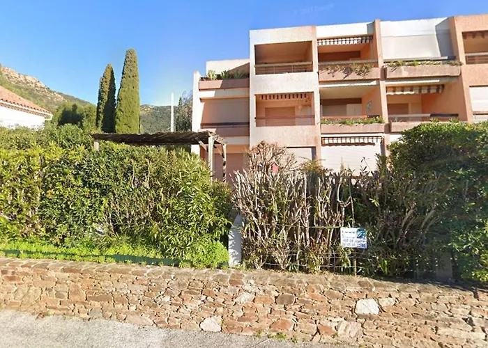 T2 Avec Terrasse Sud, Climatise, A Proximite - - Fr-1-251-295